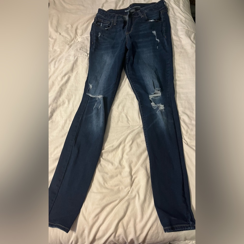 Old Navy distressed skinny jeans